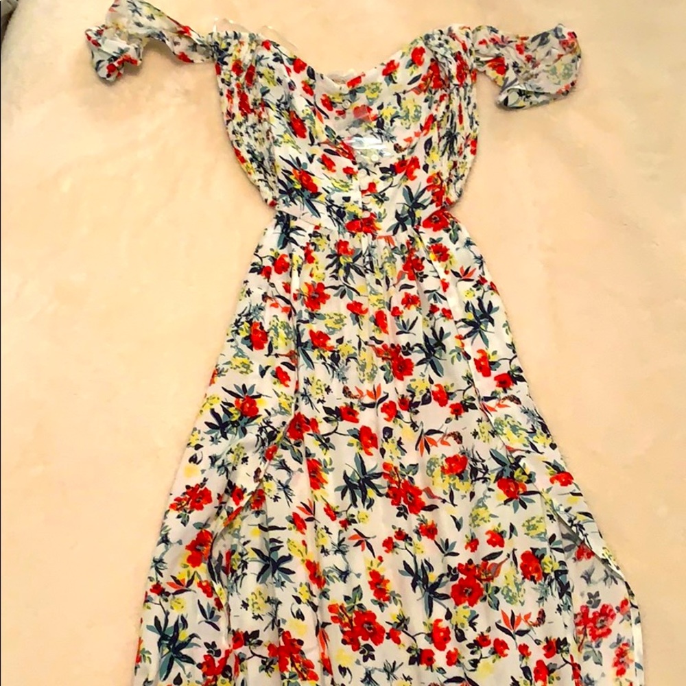 Lulu’s dress - Picture 2 of 2